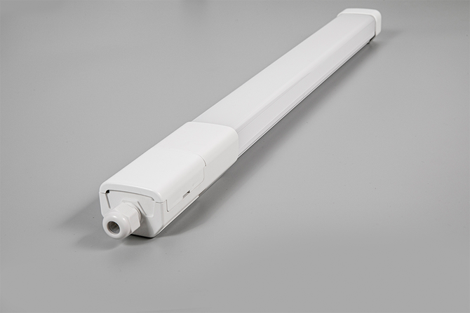 What tools can be used to remove dust on the surface of IP65 SLIMLINE batten lighting?