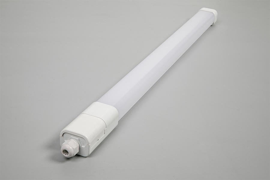 What are the applications of IP65 SLIMLINE batten lighting in garages?